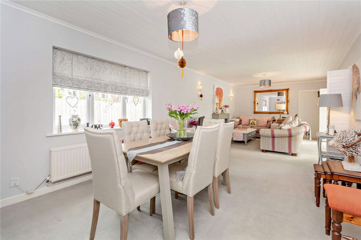 3 bedroom house, Craven Road, Inkpen RG17 - Available