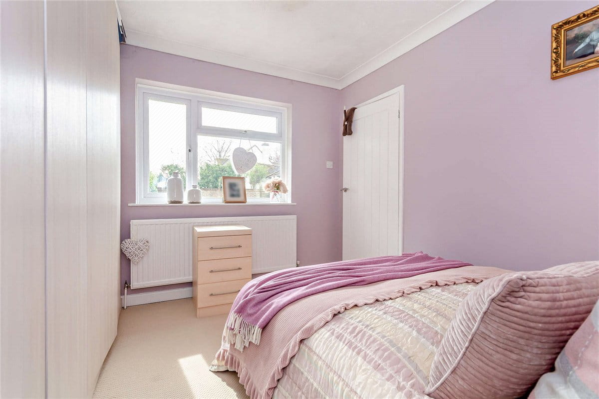 3 bedroom house, Craven Road, Inkpen RG17 - Available