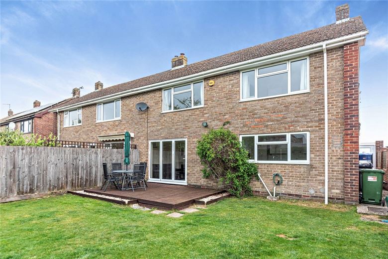 3 bedroom house, Charter Road, Newbury RG14 - Sold STC