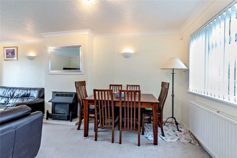 3 bedroom house, Charter Road, Newbury RG14 - Sold STC