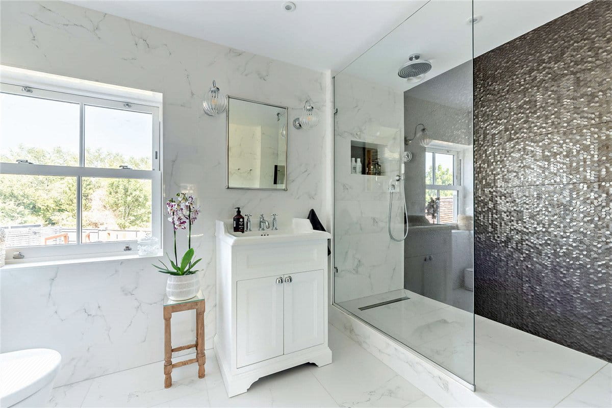 5 bedroom house, High Street, Chieveley RG20 - Sold STC