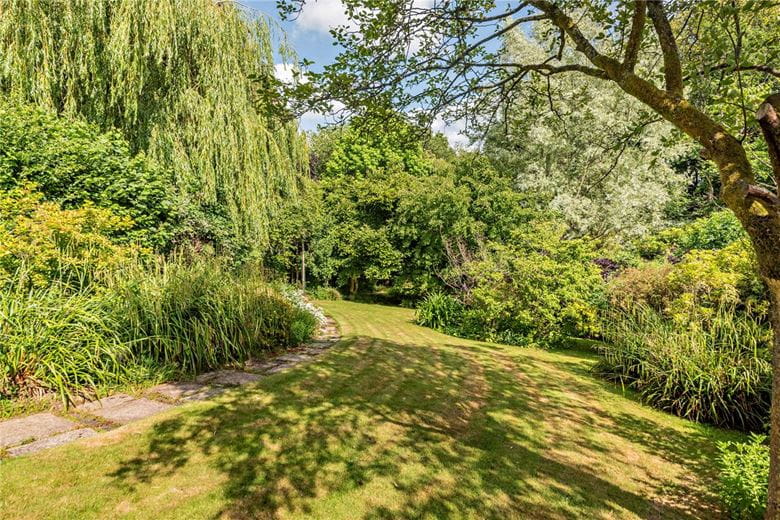 4 bedroom house, Bucklebury Alley, Cold Ash RG18 - Available