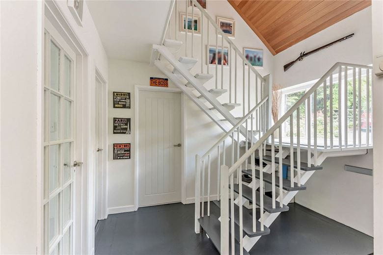 4 bedroom house, Bucklebury Alley, Cold Ash RG18 - Available