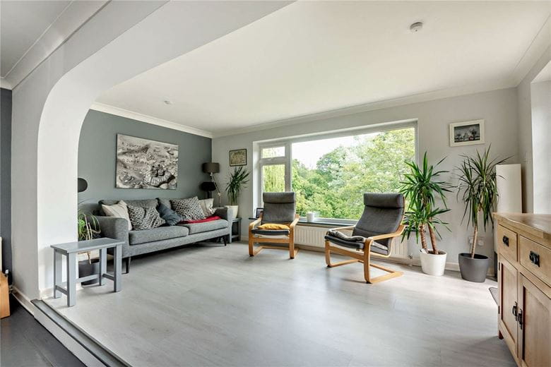 4 bedroom house, Bucklebury Alley, Cold Ash RG18 - Available