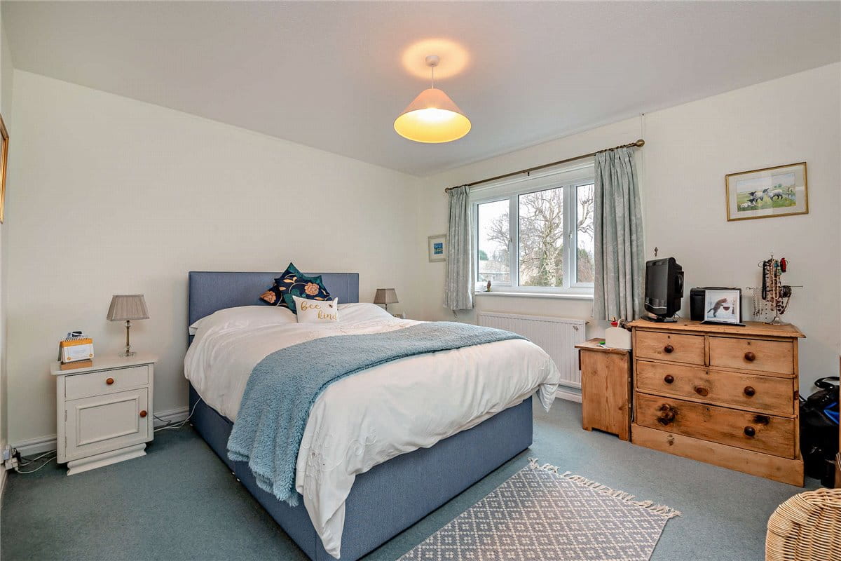 3 bedroom house, The Dell, Vernham Dean SP11 - Available