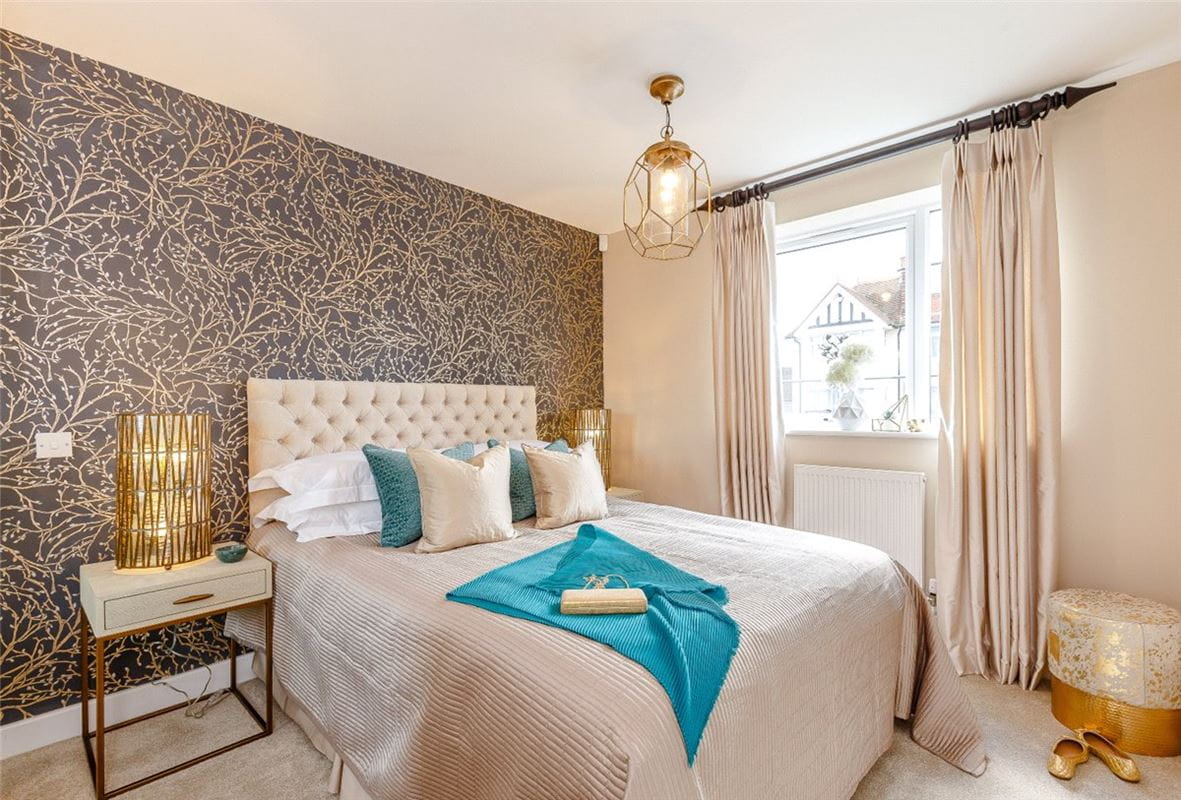 2 bedroom flat, Steel Close, Newbury RG14 - Available