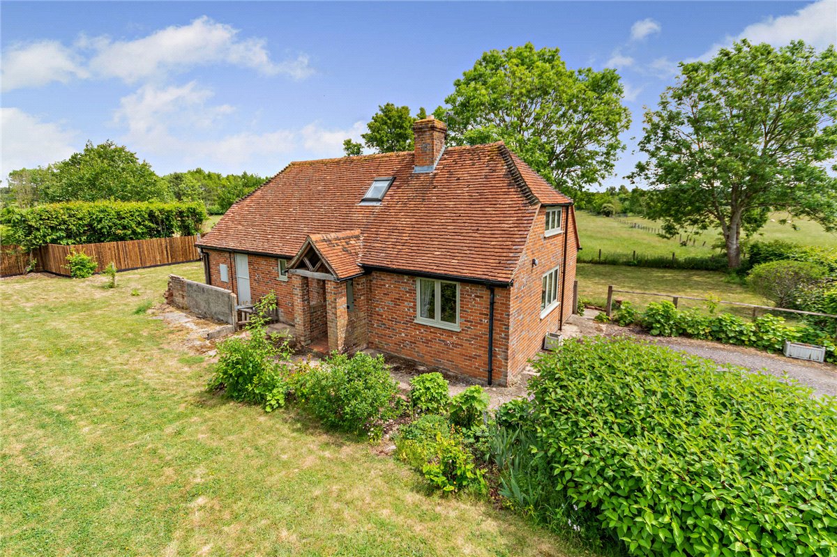2 bedroom house, Hamstead Holt Farm, Kintbury Holt RG20 - Sold STC