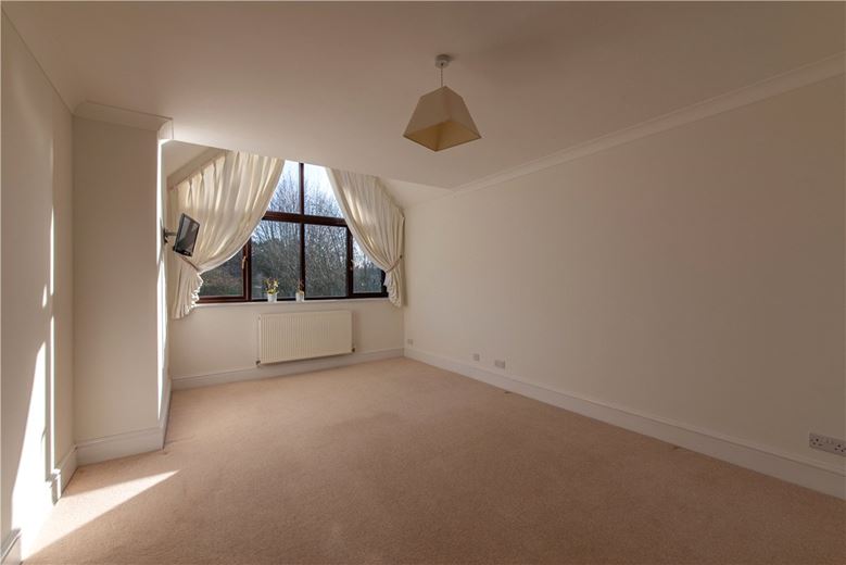 5 bedroom house, Post Office Road, Inkpen RG17 - Available