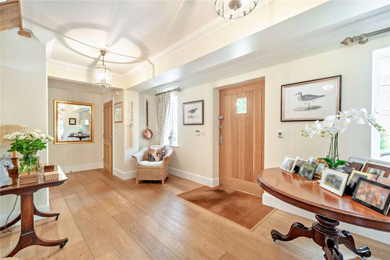 5 bedroom house, Yattendon Road, Hermitage RG18 - Available