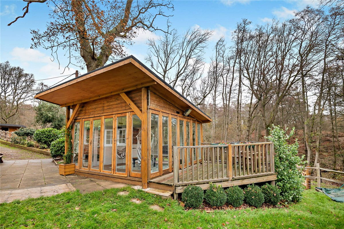 5 bedroom house, Crookham Common, Thatcham RG19 - Available