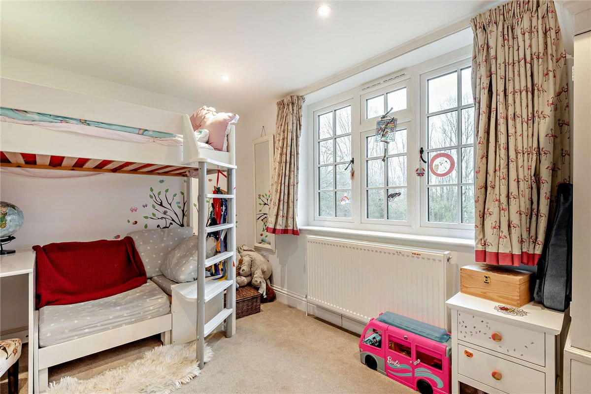 5 bedroom house, Crookham Common, Thatcham RG19 - Available