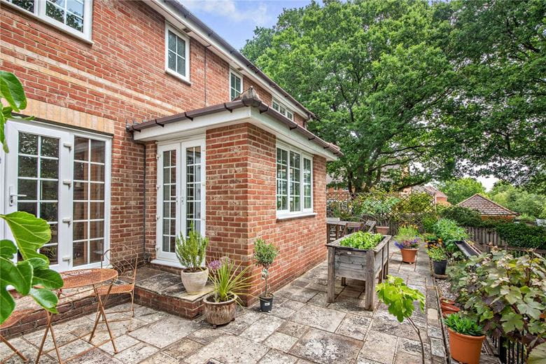 5 bedroom house, Spring Gardens, Newbury RG20 - Sold STC