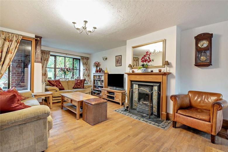 4 bedroom , Snelsmore, Newbury RG14 - Available