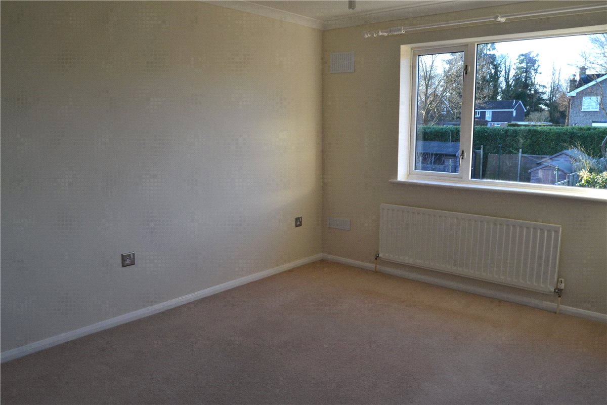 3 bedroom house, Woolton Hill, Newbury RG20 - Available
