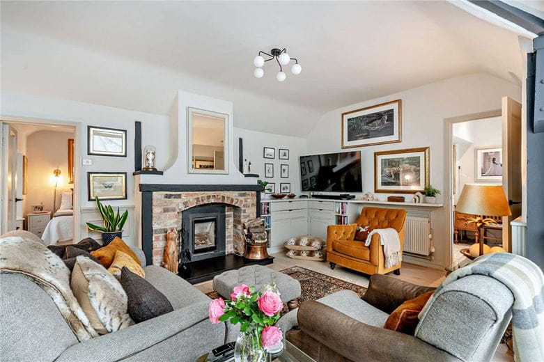 2 bedroom bungalow, Ridgeway Close, Hermitage RG18 - Sold STC