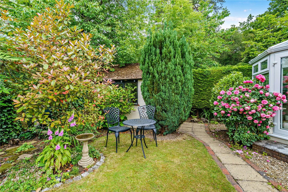 2 bedroom bungalow, Ridgeway Close, Hermitage RG18 - Sold STC