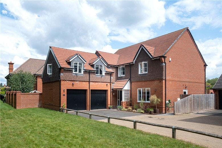 5 bedroom house, Woolton Hill, Newbury RG20 - Available