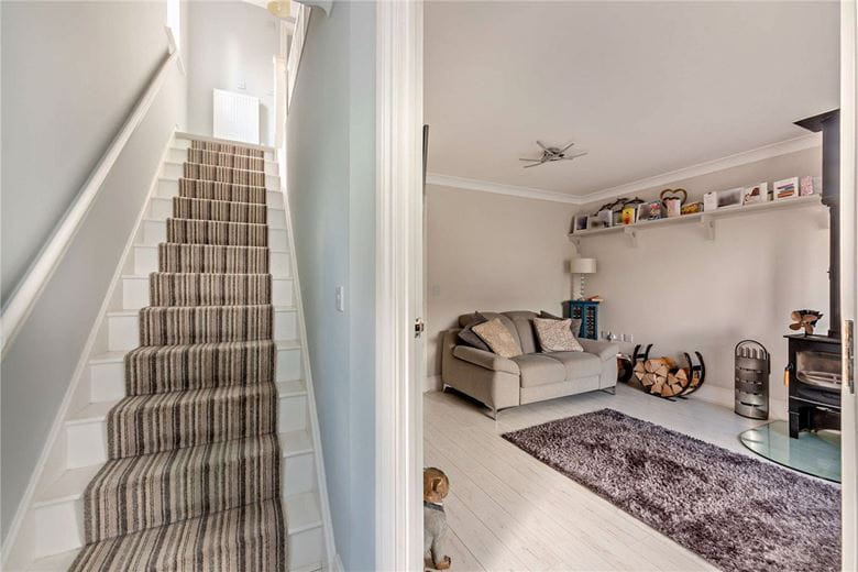 4 bedroom house, Woodhouse Gardens, Greenham RG19 - Available