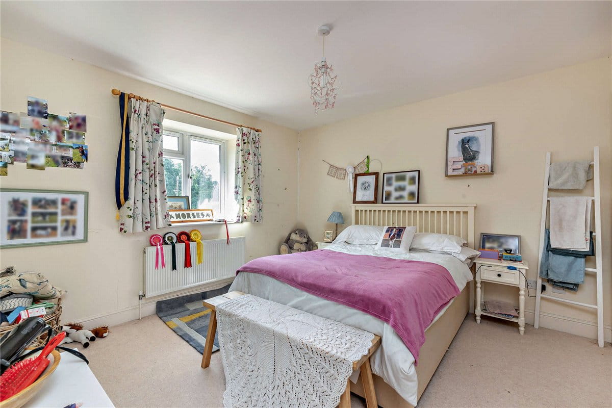 3.2 acres House, Wickham Heath, Newbury RG20 - Sold STC