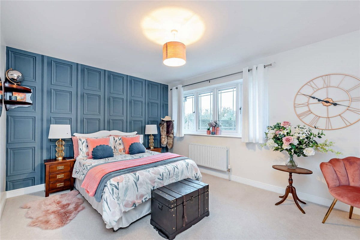 4 bedroom house, Hatch Close, Chapel Row RG7 - Sold STC