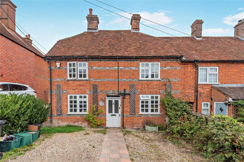 4 bedroom house, Cold Ash Hill, Cold Ash RG18 - Available