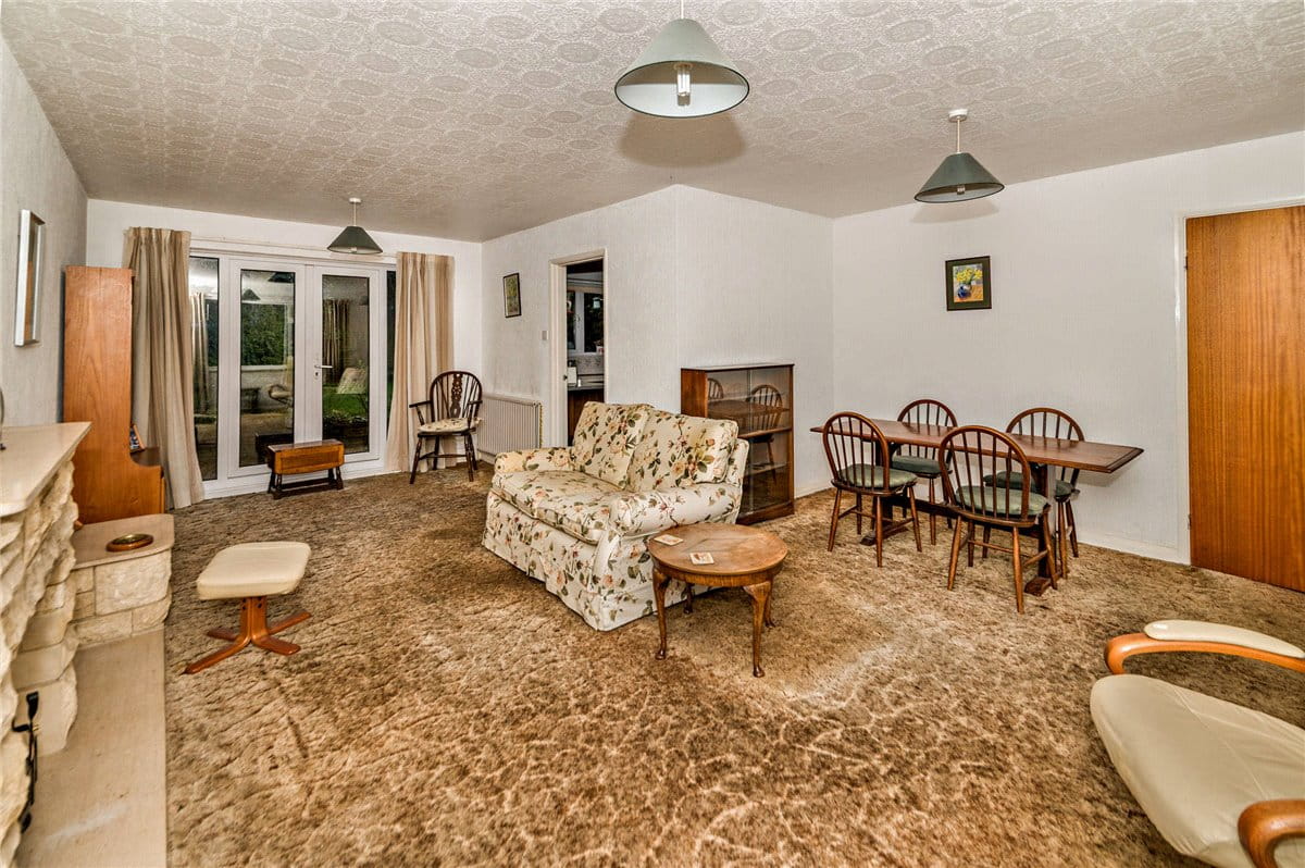 3 bedroom house, Cheriton Close, Newbury RG14 - Sold STC