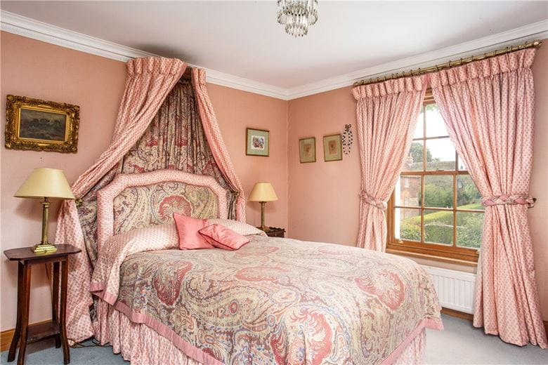 6 bedroom house, Eastbury, Hungerford RG17 - Available