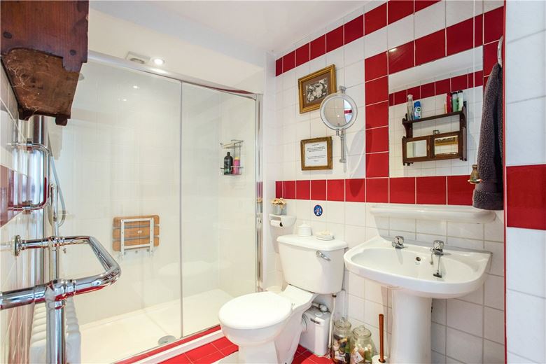 6 bedroom house, Eastbury, Hungerford RG17 - Available