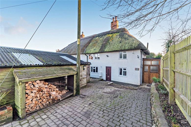 3 bedroom house, Hill Green, Leckhampstead RG20 - Available