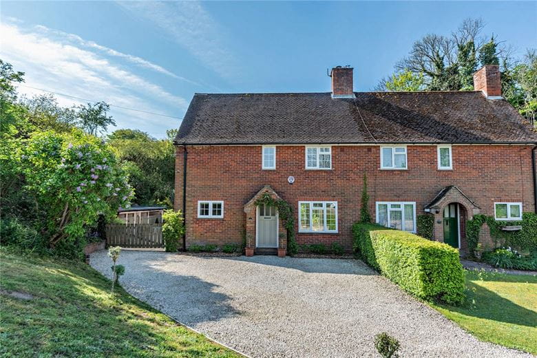 3 bedroom house, Ecchinswell, Newbury RG20 - Sold STC