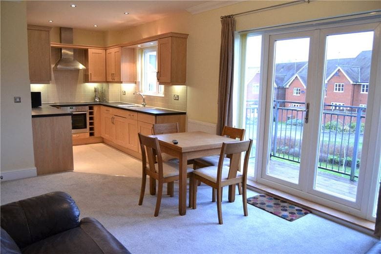 2 bedroom flat, Hermitage Green, Hermitage RG18 - Sold STC