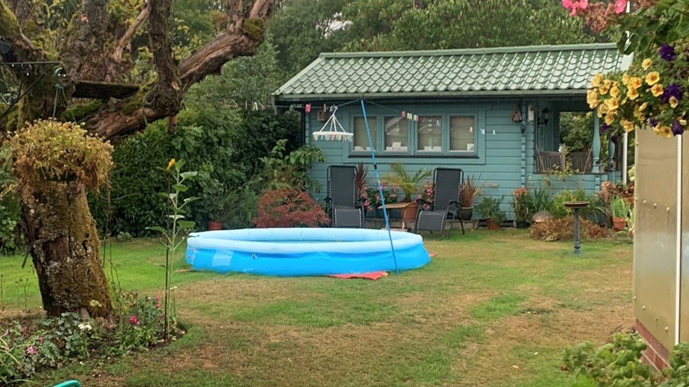 3 bedroom house, Gravelly Close, North End RG20 - Available