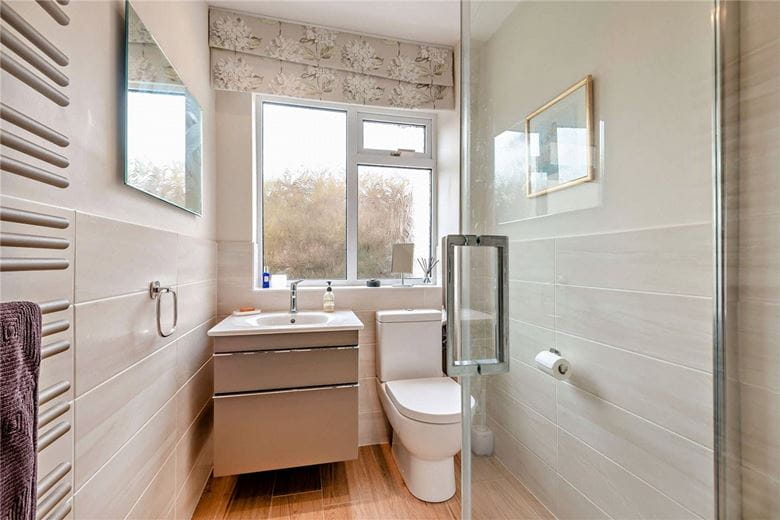 5 bedroom bungalow, Long Grove, Upper Bucklebury RG7 - Available