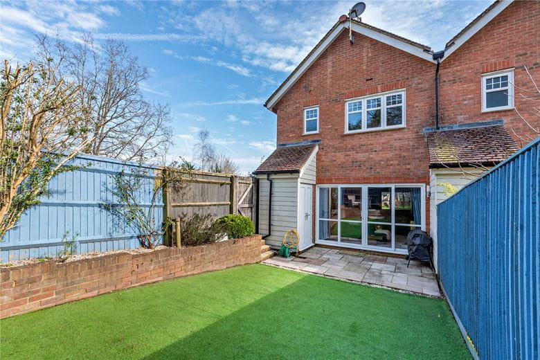 2 bedroom house, Paddock End, Woolton Hill RG20 - Sold