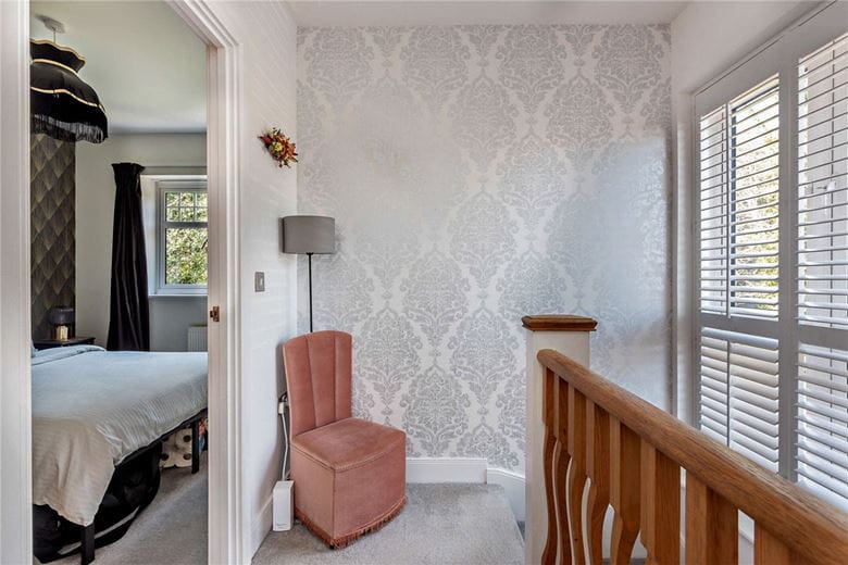 2 bedroom house, Paddock End, Woolton Hill RG20 - Sold