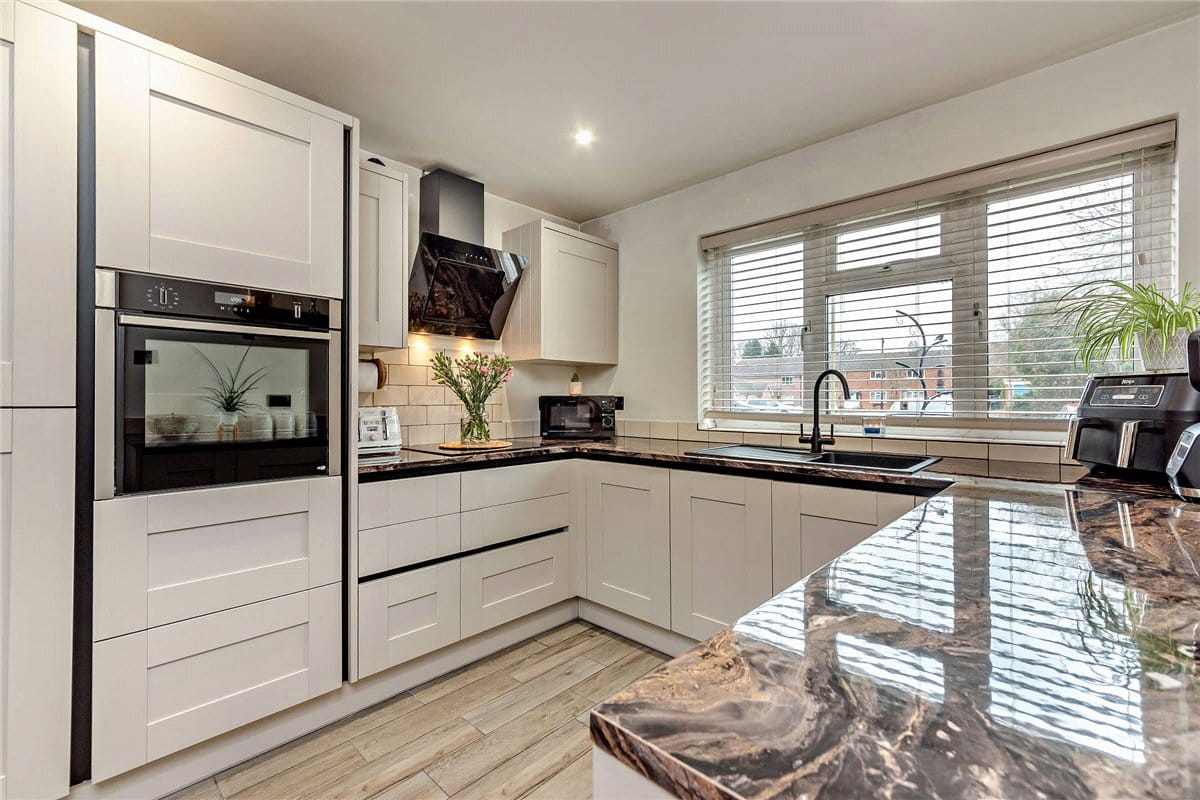 3 bedroom house, Copnor Close, Woolton Hill RG20 - Sold STC