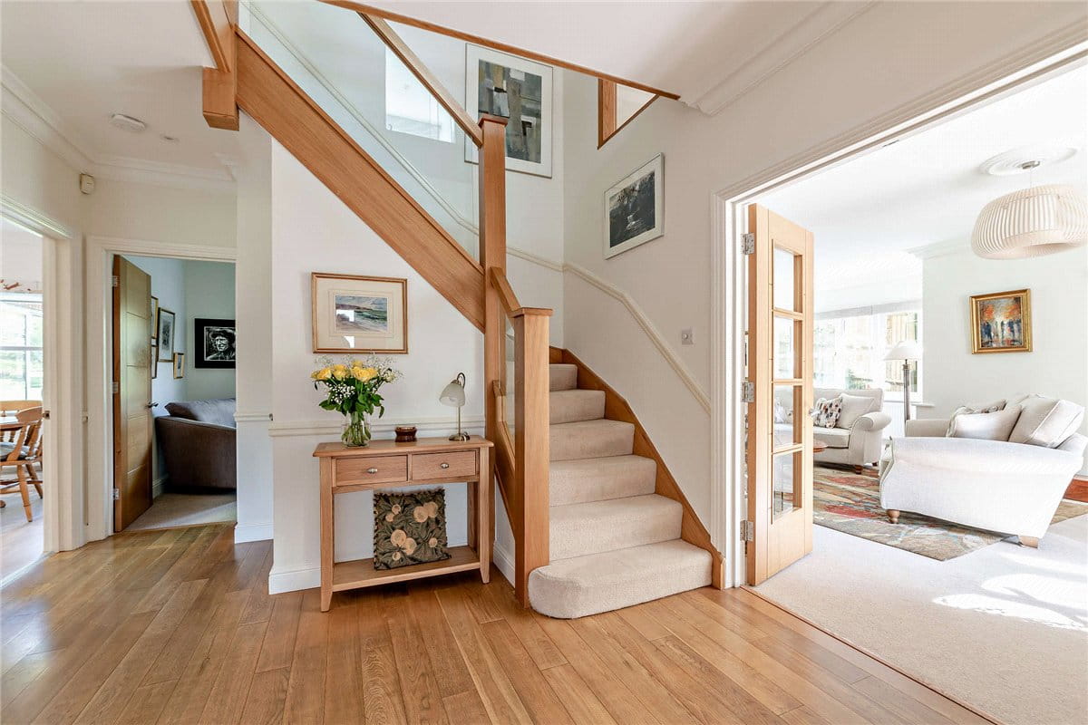 5 bedroom house, Oak Close, Baughurst RG26 - Available