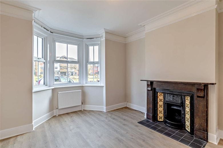 3 bedroom house, Andover Road, Newbury RG14 - Sold