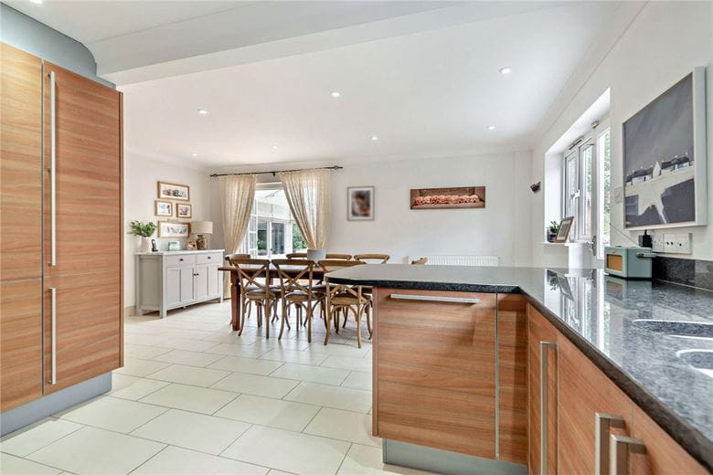 4 bedroom house, Cock Lane, Bradfield Southend RG7 - Available