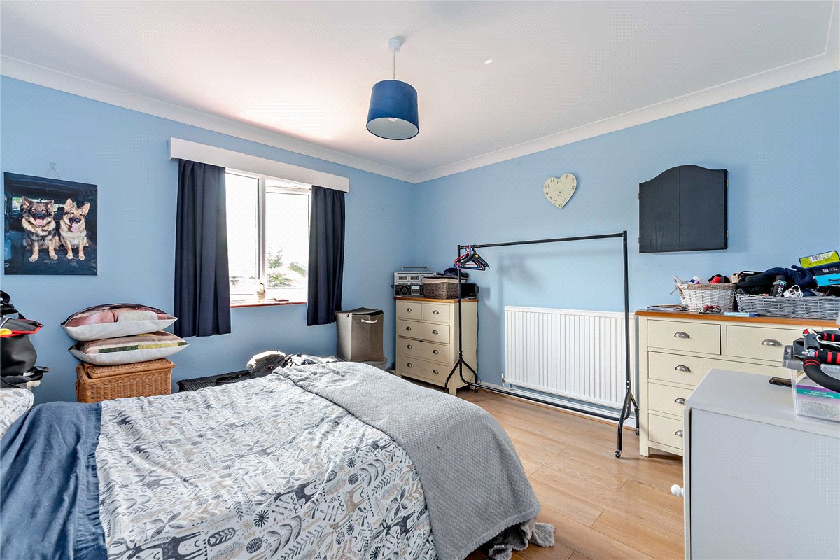 2 bedroom bungalow, Sheepdrove Road, Lambourn RG17 - Available