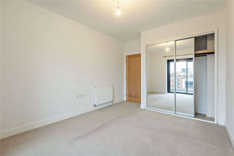 1 bedroom flat, Kingman Way, Newbury RG14 - Available