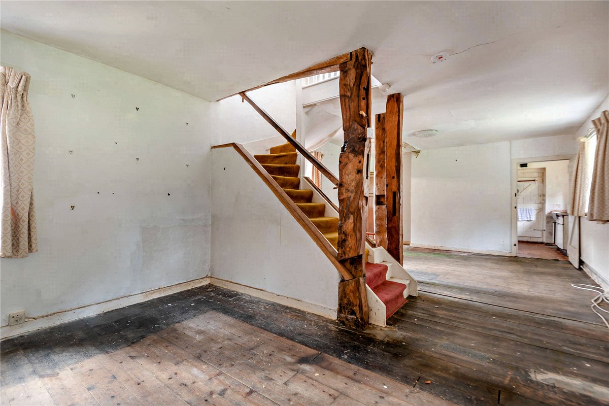 6 bedroom house, Burys Bank Road, Greenham RG19 - Sold STC