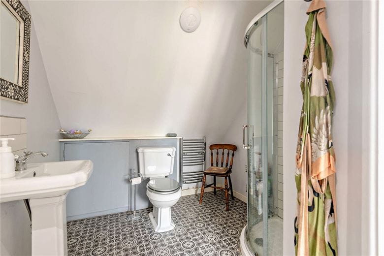 4 bedroom house, Broadlayings, Woolton Hill RG20 - Sold STC