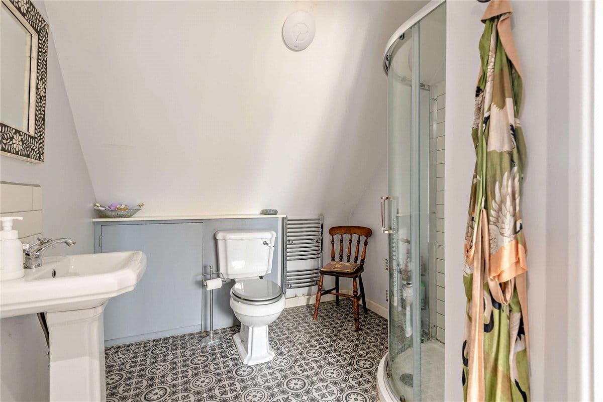 4 bedroom house, Broadlayings, Woolton Hill RG20 - Sold STC