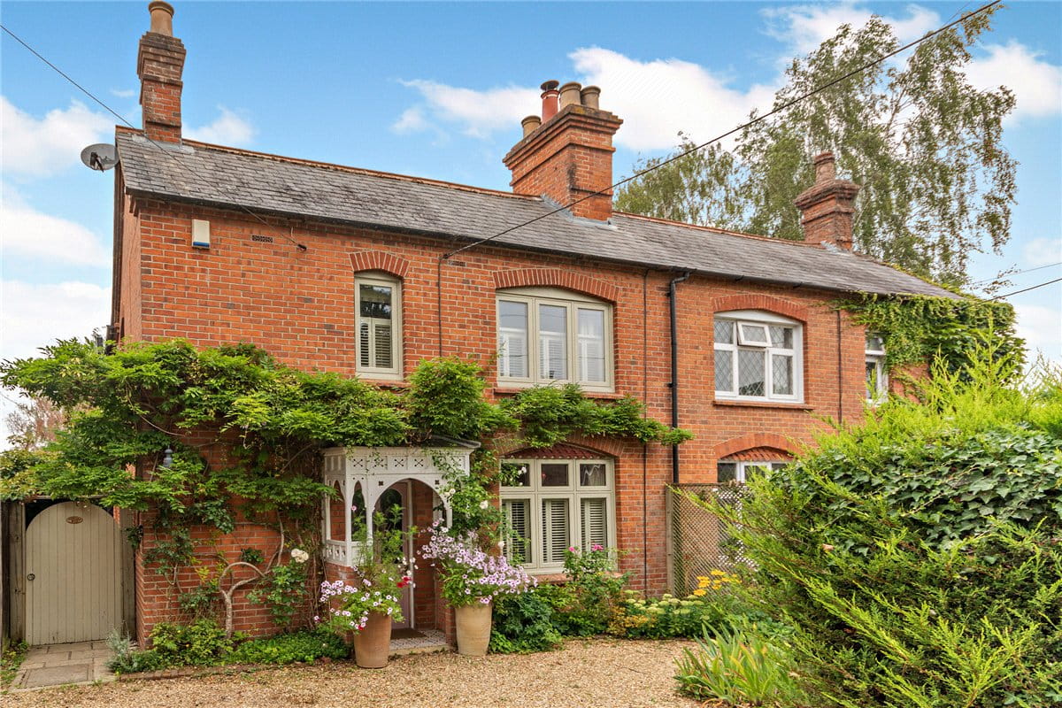 3 bedroom house, Gore End Road, Ball Hill RG20 - Sold