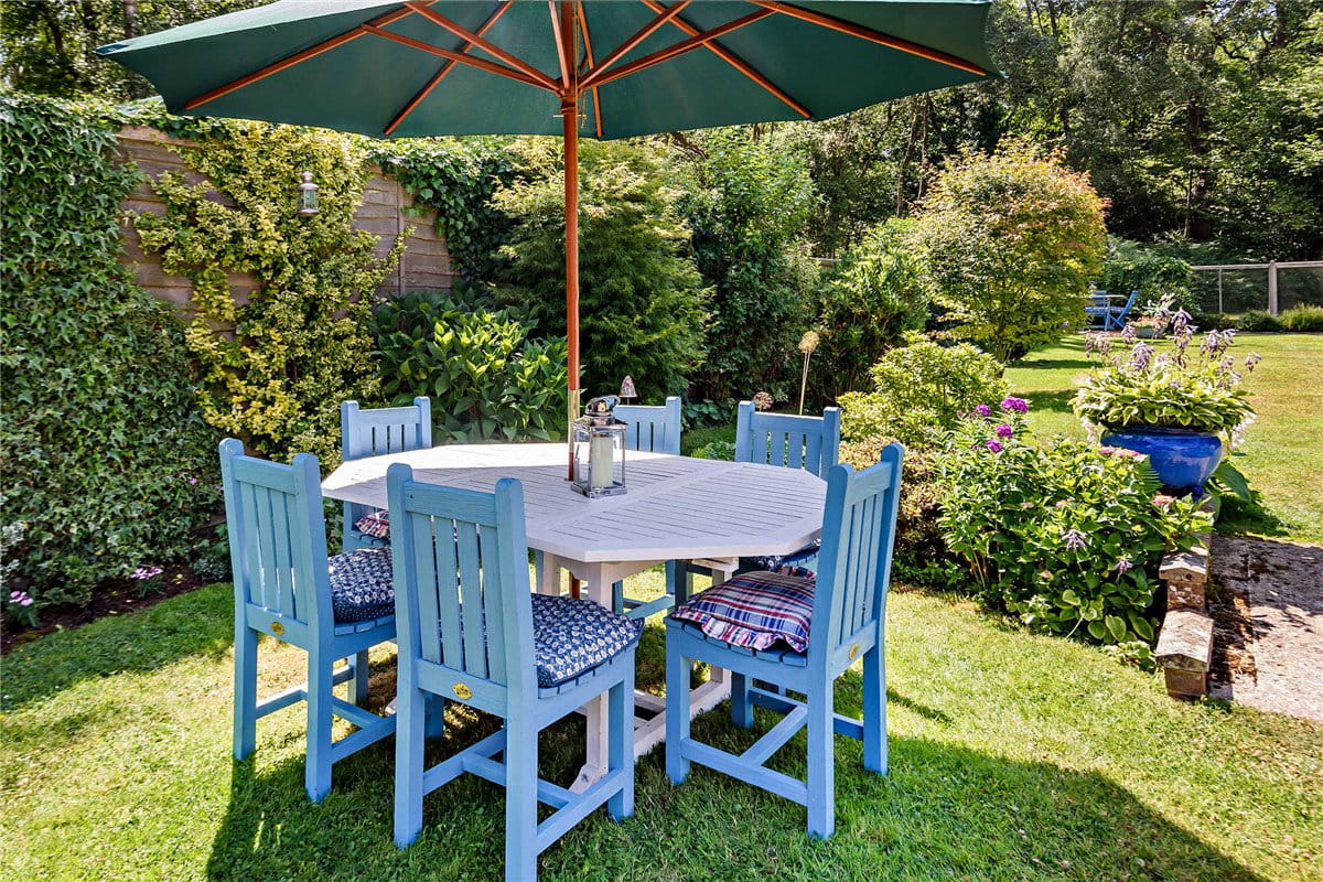 6 bedroom house, Hampstead Norreys Road, Hermitage RG18 - Sold STC