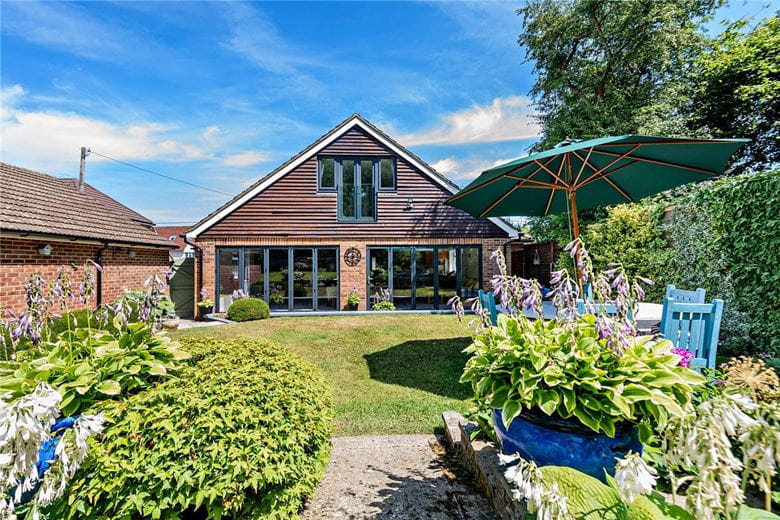 6 bedroom house, Hampstead Norreys Road, Hermitage RG18 - Sold STC