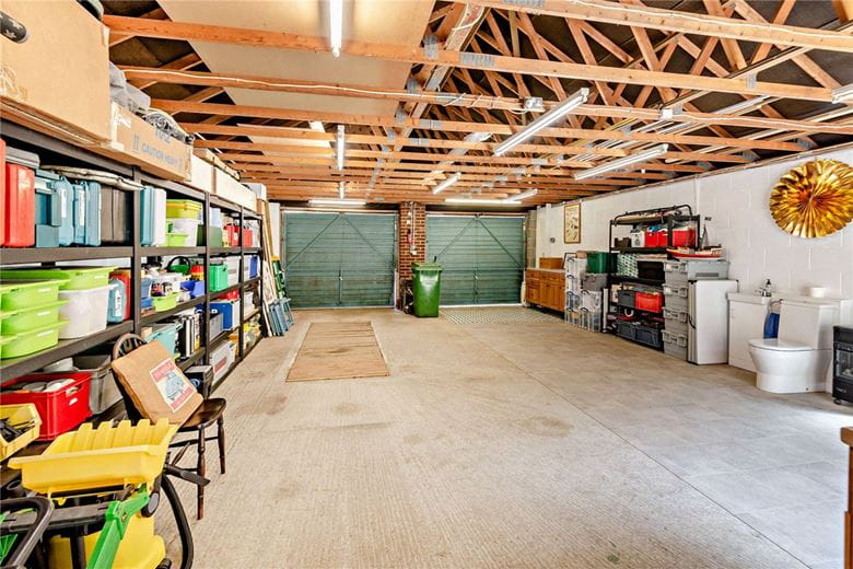 6 bedroom house, Hampstead Norreys Road, Hermitage RG18 - Sold STC