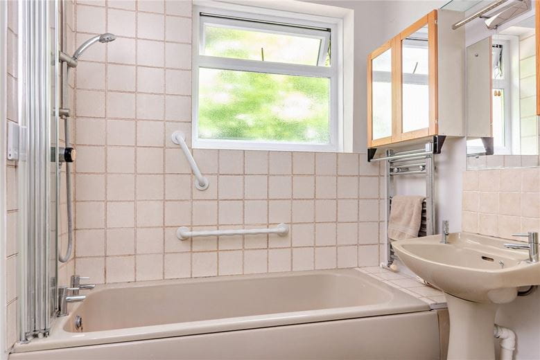 5 bedroom house, Hampstead Norreys Road, Hermitage RG18 - Available