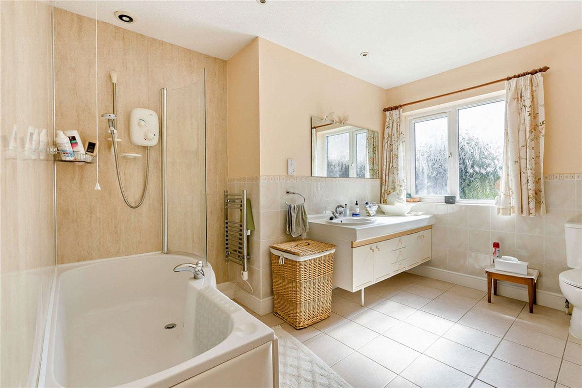 4 bedroom , Ginge Road, West Hendred OX12 - Sold STC